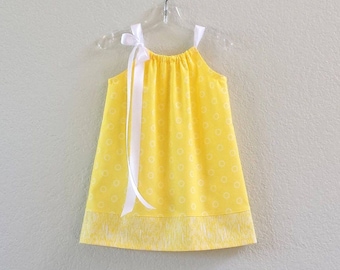 Girls Sunny Yellow Summer Dress, White Floral Print on Yellow, Pullover Pillowcase Dress with Ribbon Ties, Lemon Yellow Easter Dress, 12m-10