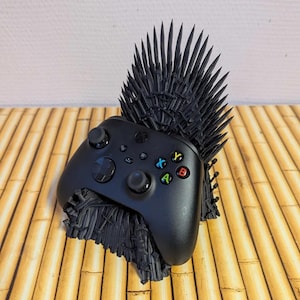 Fantasy Sword Throne Controller Stand - Vom Mittelalter inspirierter Gaming Display Halter