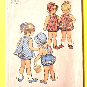 Vintage 1972 Simplicity 9994, Pattern, Toddler's Jumper, Pinafore, Bonnett Top. Size 1/2