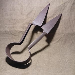 Antique Shears, Sheep Scissors, Wool Cutter, Forged Steel, Vintage Tools, Farm Decor, Ram Mark, Rustic Shears, Collectible Blades, RARE