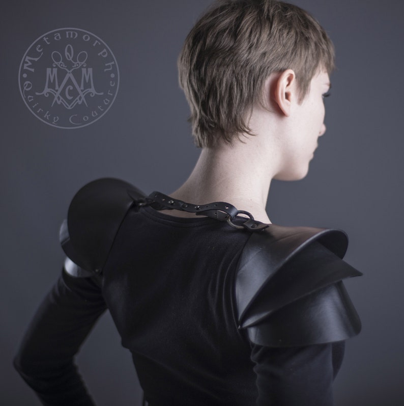 Recycled Rubber Shoulder Armor / 3D Shoulder Pads / Pauldron Etsy