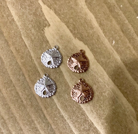 12 Sand dollar charms antique silver tone FF224