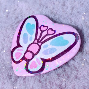 Flutter Heart Pin Badge ~ 90s Kawaii Butterfly, Holographic