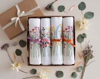 Set 4 Embroidered Linen Napkins – Wildflower Bouquet Design | 100% Linen Cloth Napkins | Wedding, Housewarming, Wedding Gift