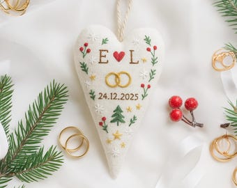 Personalized Wedding Heart Ornament – Hand Embroidered Linen Floral Ornament with Names & Date – Custom Wedding Christmas Gift Decoration