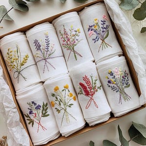 Embroidered Linen Napkins – Wildflower Bouquet Design | 100% Linen Cloth Napkins | Wedding, Housewarming, Mother&#39;s Day Gift