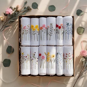 Set 12 Embroidered Linen Napkins – Wildflower Bouquet Design | 100% Linen Cloth Napkins | Wedding, Housewarming, Wedding Gift