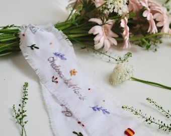 Personalized Embroidered Wedding Ribbon – Custom Linen Tie for Bouquet or Hair, Hand-stitched with Names & Date, Bridal Keepsake Gift