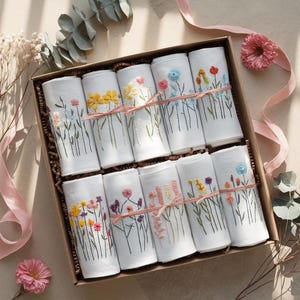 Set 10 Embroidered Linen Napkins – Wildflower Bouquet Design | 100% Linen Cloth Napkins | Wedding, Housewarming, Wedding Gift