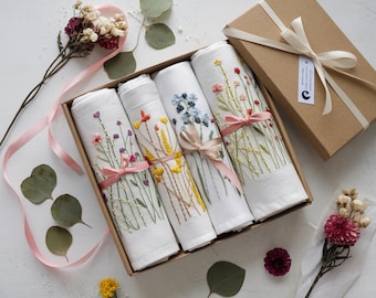 Set 4 Embroidered Linen Napkins – Wildflower Bouquet Design | 100% Linen Cloth Napkins | Wedding, Housewarming, Wedding Gift