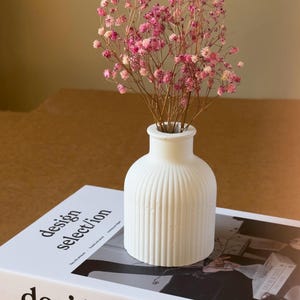 Ribbed vase | Handmade Jesmonite | Minimal Neutral Home Decor & Gift Piece