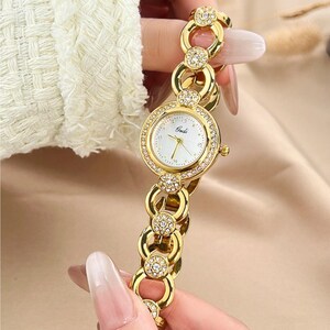 Vintage Bracelet Watch Women – Minimalist Gold Silver Wristwatch – Small Face Quartz Watch – Elegant Jewelry Gift for Her