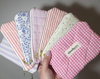 Pochette zippée rembourrée douce | Petit sac organisateur matelassé et non matelassé, floral, vichy, velours côtelé avec fermeture éclair dorée pour produits de beauté et essentiels