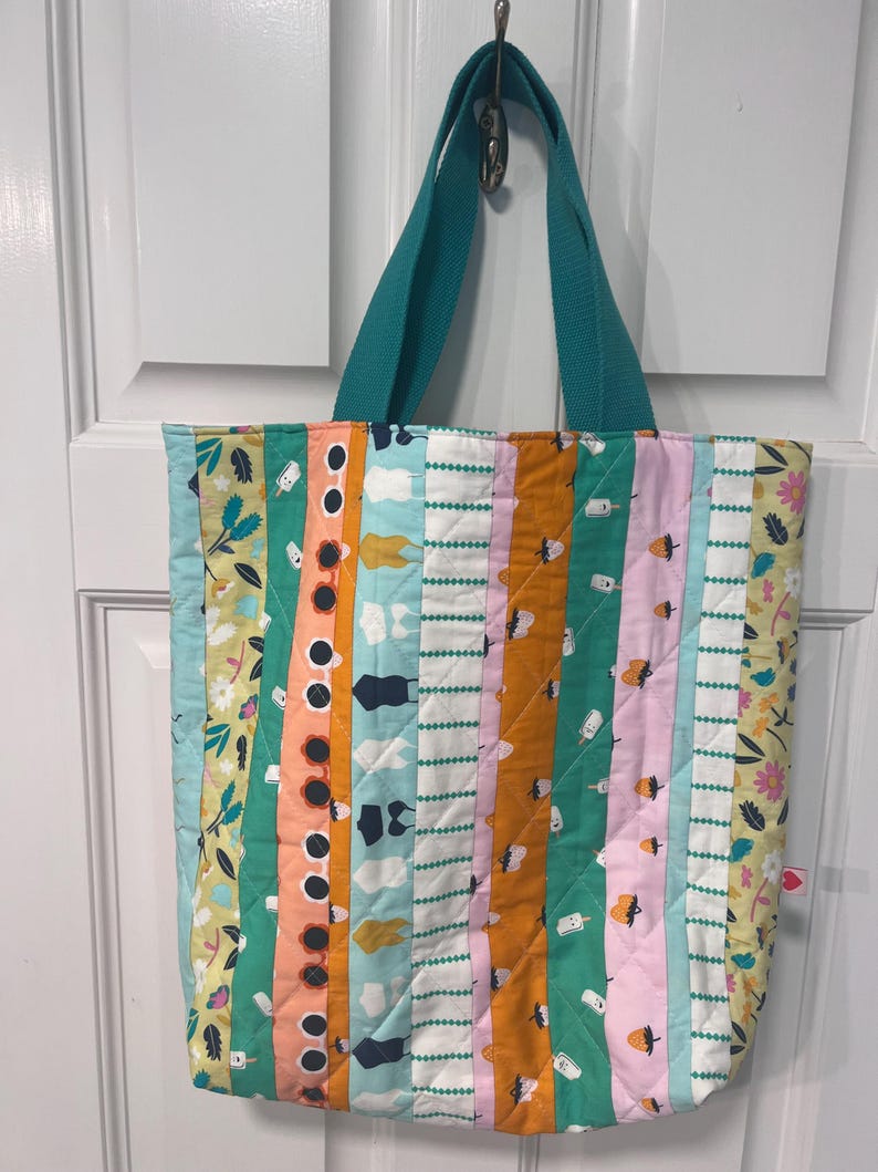 Quilted Patchwork Reversible Tote Bag, Everyday Tote, Market Bag, Bible Bag, Gift, image 4