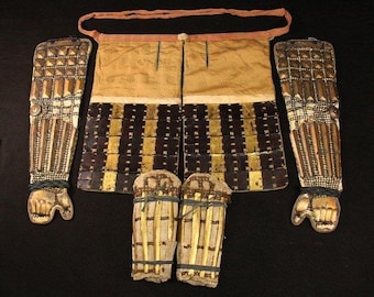 本物の江戸時代（1603-1867）の侍の陣笠、日本の陣笠の鎧、日本の鎧の