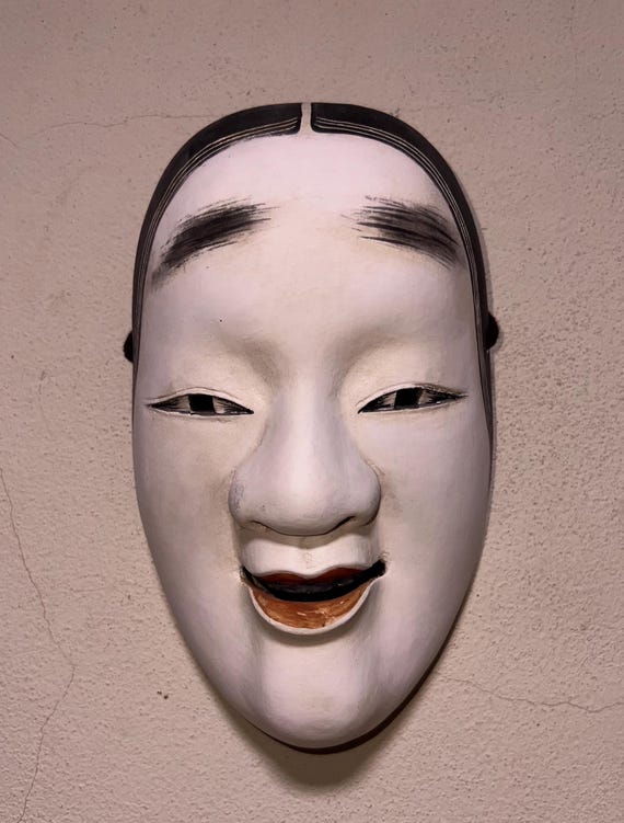 能面 小面 神楽面 木彫り 日本文化 伝統芸能 本物の手彫り木製能面「小面」 - 日本の伝統演劇芸術民俗芸術 - Etsy 日本