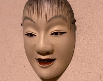 木と漆で彫られた烏天狗の能面 - Etsy 日本
