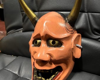 日本の能面「子般若」 - 木彫りの鬼劇面 - Etsy 日本