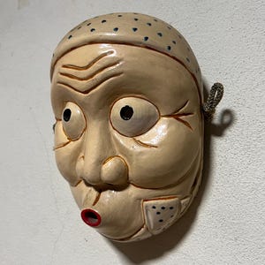 本物の手彫り木製能面「小面」 - 日本の伝統芸能 民俗文化 - Etsy 日本