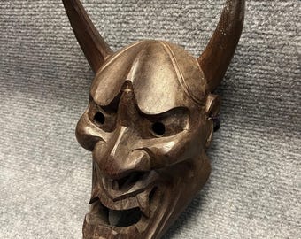 本物の手彫り木製般若面｜日本の能楽堂 鬼面｜伝統的な民俗芸術 壁飾り