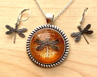Dragonfly in Amber Necklace: Silver Pendant, Outlander Inspired