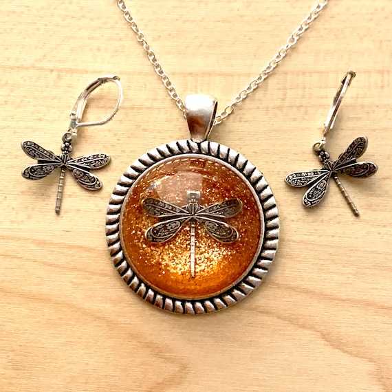 Dragonfly in Amber Necklace: Silver Pendant, Outlander Inspired