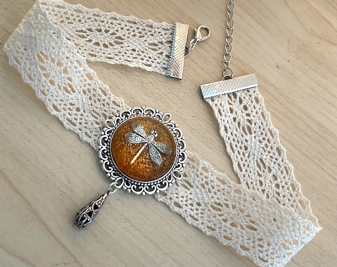 Lace Choker~Dragonfly in Amber~Outlander Choker~Dragonfly Choker~Resin Pendants~Outlander Inspired Jewelry~dragonfly filigree