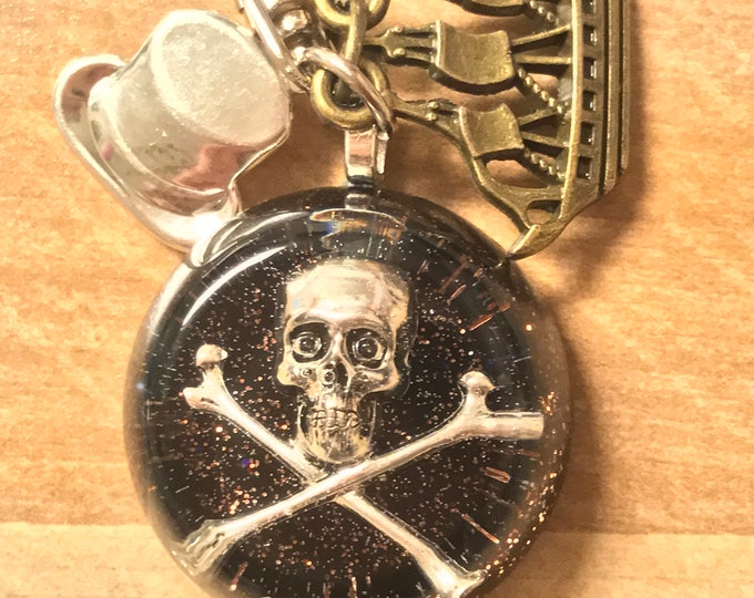 Pirate charms~skull and crossbones~pirate keychain~pirate necklace~Pirate Pendant~resin pendant~jack sparrow