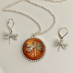 Dragonfly in Amber~Outlander Necklace~Round Pendant~Resin Pendants~Silver necklace~  necklace~Outlander Inspired Jewelry~tree of life
