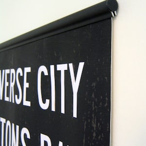 POSTER HANGER. Great for Bus Scrolls, Subway Signs, Subway Art Posters. Black Aluminum. Metal. Easy to Use. 20 inch. image 2