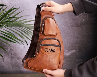 Sac à bandoulière en cuir personnalisé, sac poitrine personnalisé pour lui, sac à bandoulière avec prénom gravé, sac de voyage pour homme, cadeau petit ami, cadeau pour garçons d'honneur