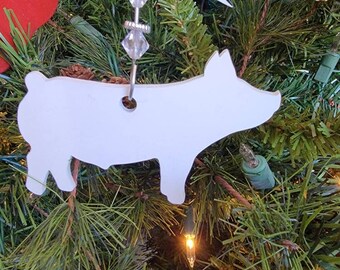 Side view show pig ornament customize