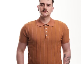 Braun taillierter Strick