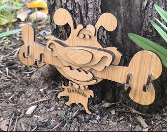 Personalized Dog Key Holder – Laser Engraved Wooden Home Decor