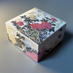 韓国伝統工芸 真珠層漆器 ナジョンチルギ Najeon Chilgi