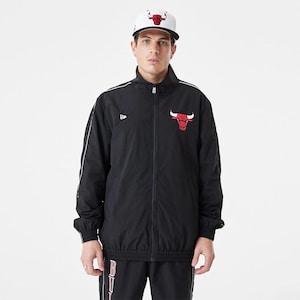 Chicago Bulls Windbreaker Jacket | Genuine Inspired NBA Varsity Style Streetwear | Black Retro Zip-Up Track Jacket for Men