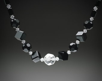 Naszyjnik z kryształów Jet i Clear Swarovski