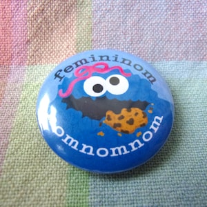Handgemaakte feministische pin-badge Koekjesmonster