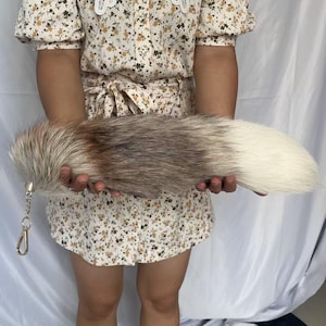 17&quot; Big Natural Cosplay Fox Tails Cosplay Costume Fox Tails with Keychains Gray Halloween Cosplay Fox Tails Bag Charms Decorative Fox Tails