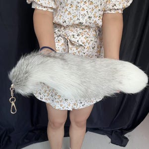18&quot; Fluffy Big Fox Tails Light Gray Ombre Costume Cosplay Fox Tails Natural Fox Tails with Keychains Halloween Cosplay Fox Tails Bag Charms
