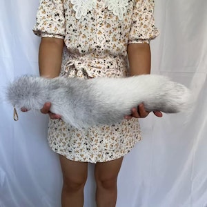 19&quot; Fluffy Big Fox Tails Cosplay Tails Cosplay Fox Tails Natural Fox Tails with Keychains Gray White Ombre Cosplay Fox Tails