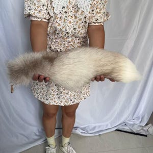 Fluffy Fox Tail Keychain Clips: White & Brown Ombre Cosplay (19-20 inch)