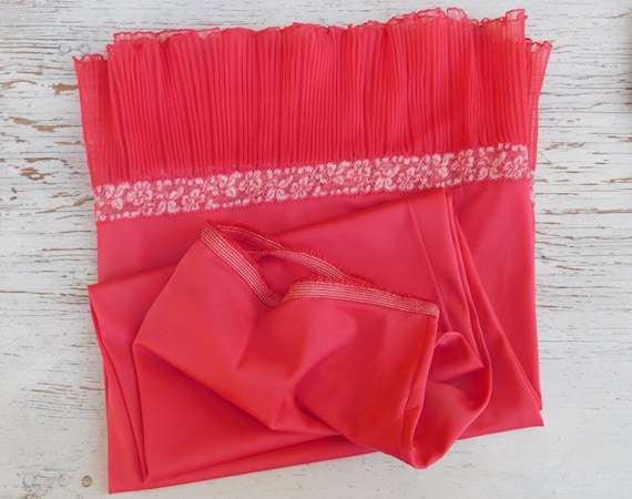 Vintage Slip-Ruffle Hem-Orange Slip-Vanity Fair-ha