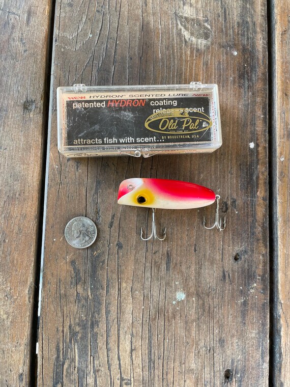 Lot De Mouches De Pêche Vintage – Dans étui En Aluminium – Matériel Ancien