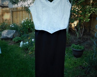 Vintage Slip-Vintage Lingerie-Dress Slip-black white-full slip-sheer nightgown-vintage pajamas-Mad Men-Festival