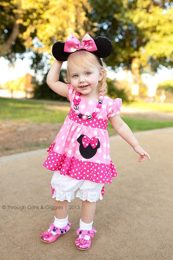 Items similar to Custom Boutique Clothing Minnie Mouse Med Bubble gum ...