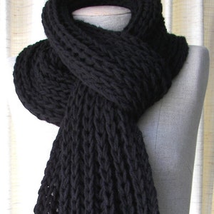 限定アウトレットセール：通販 Knit Hand Black Etsy - Scarf 小物
