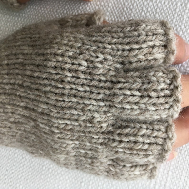 Hand Knit ECO Peruvian Undyed WOOL Half Finger GLOVES in Ecru | Etsy