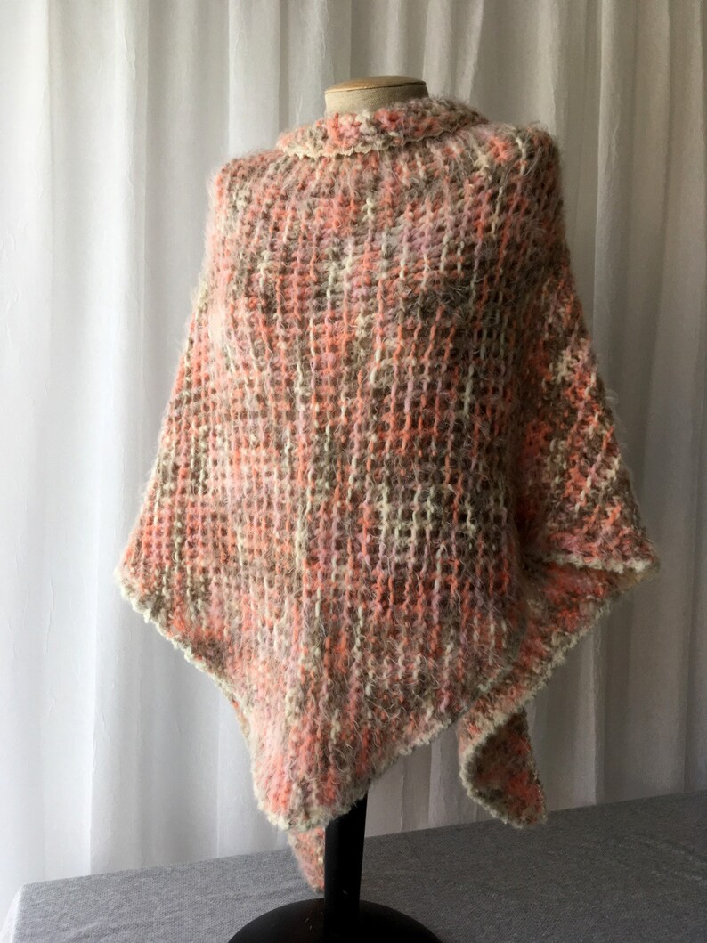 Triangle shawl pattern in Pink Coral Angel Hair yarn / PDF Etsy