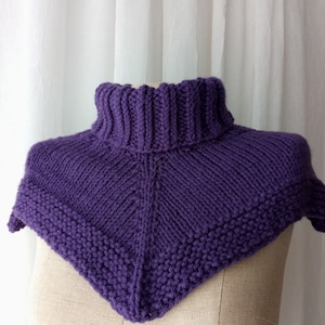 Handgestrickter 100% weicher bunter Acryl Halswärmer in lila